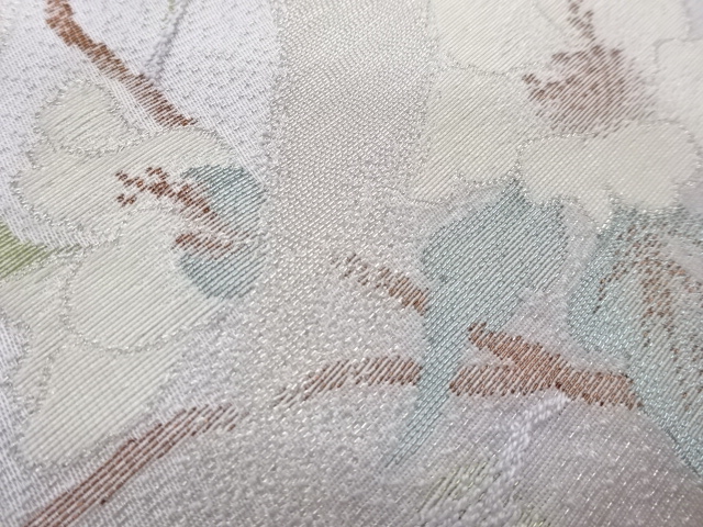  作家物　銀通し花・枝葉に文字模様織出し名古屋帯